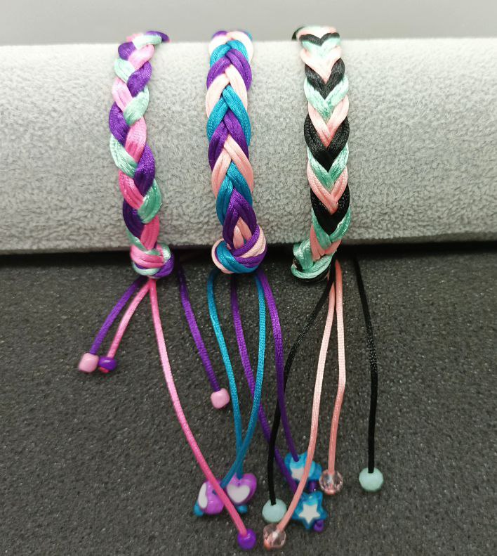 Friendship Bracelets - سوار الصداقة (Pink-Purple-Green)
